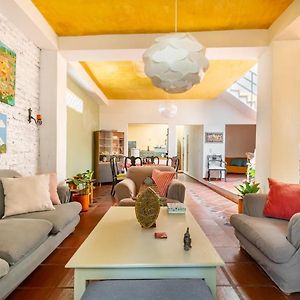 Habitación Estándar con 2 Camas Individuales